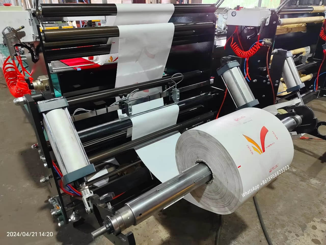 Máquina para fabricar bolsas con sellado central para laminación de bolsas alimentos y café MJ-350-B