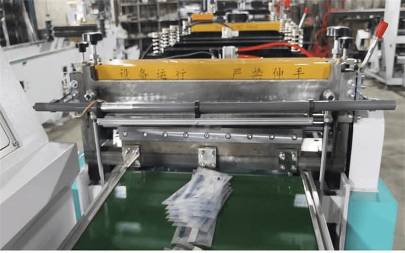 Máquina para fabricar bolsas de tiras de papel para centros de esterilización MJ-350-C