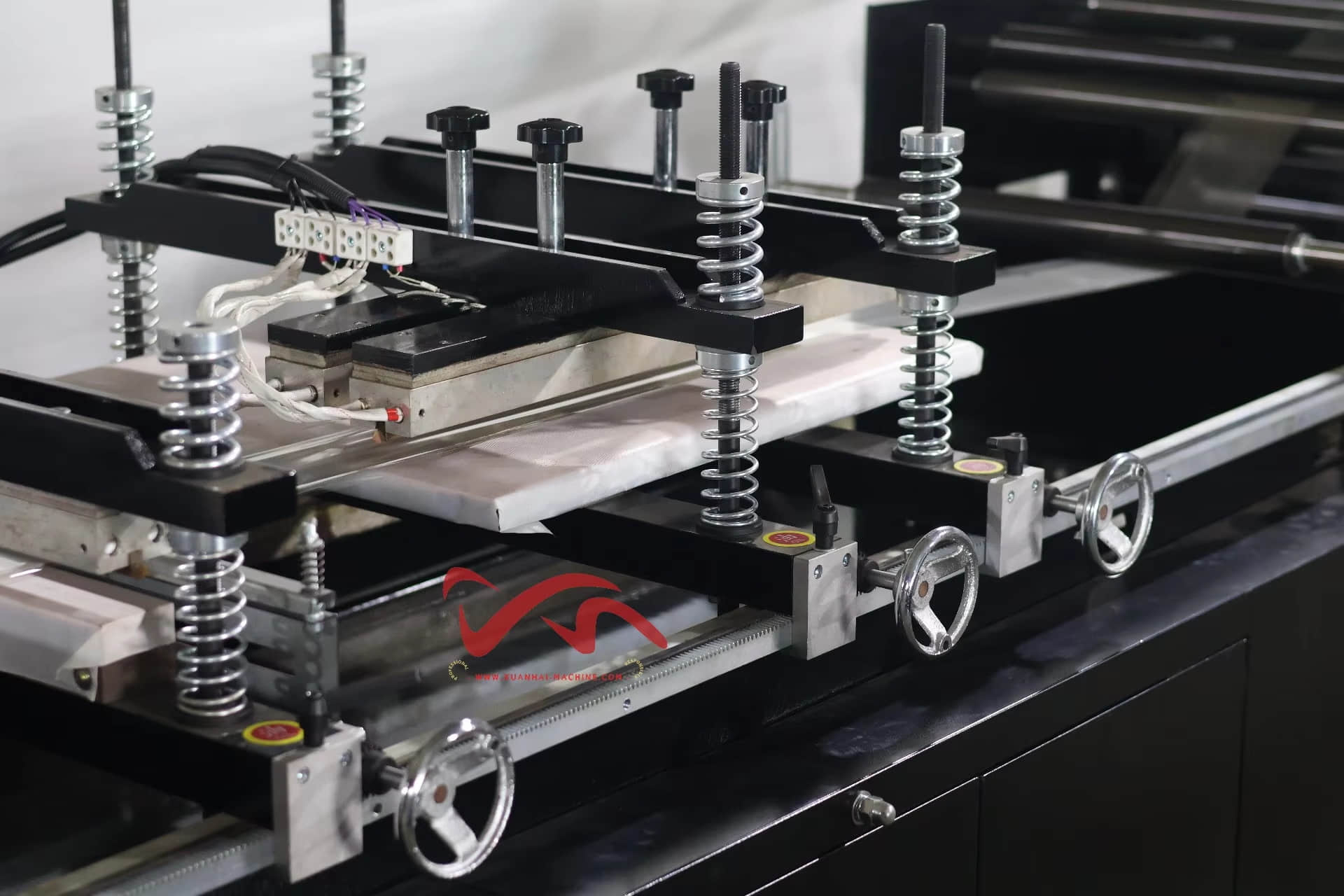 Máquina para fabricar bolsas - Sellado de tres lados SBF 500