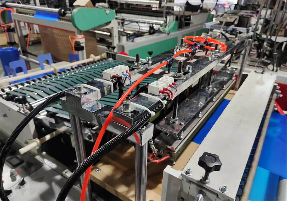 Máquina para fabricar fundas desechables de plástico PE para botas, tamaño 38-45, impermeables